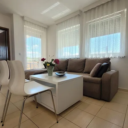 아파트 Dani 2 By Interhome *